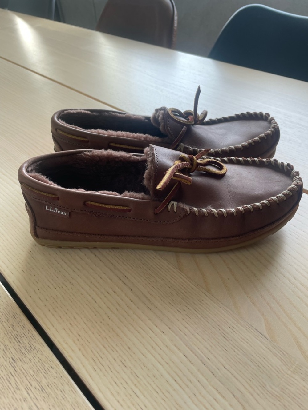 L.L.Bean Wicked Good Moccasin slippers ladies size 9 moccasin slippers leather - Picture 6 of 11